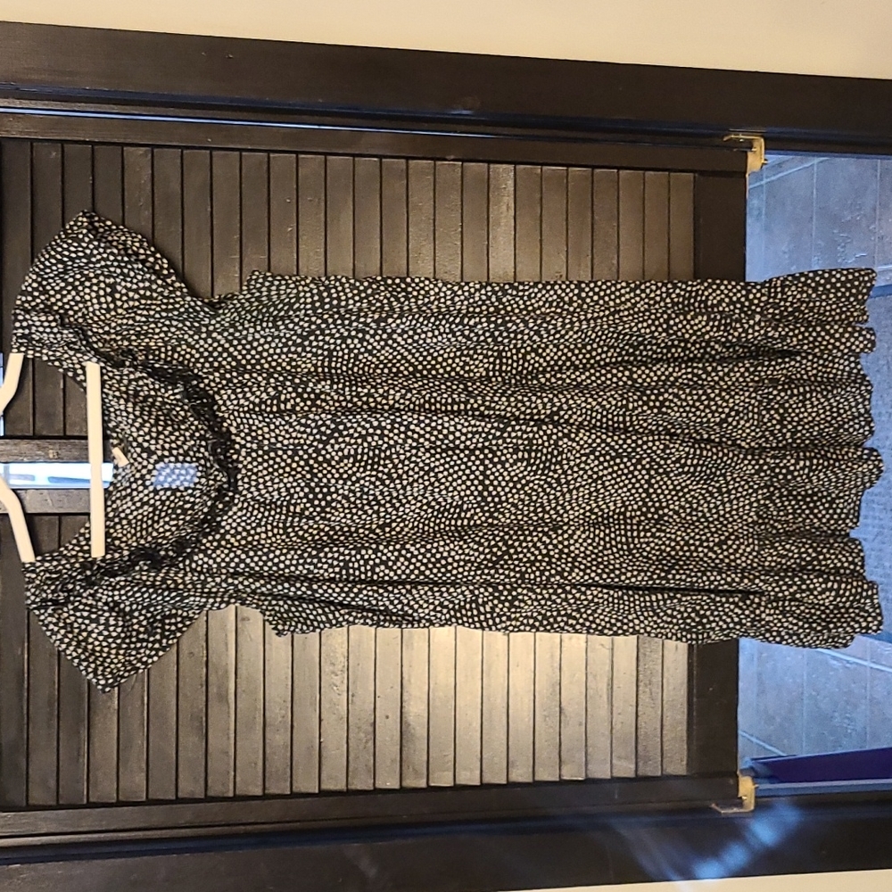 Old Navy Dress, ruffled neck and bottom, size L, with black liner to wear under